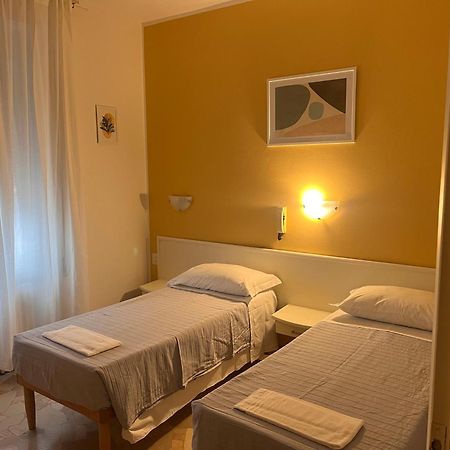 Hotel Parini Cesano Boscone Dış mekan fotoğraf