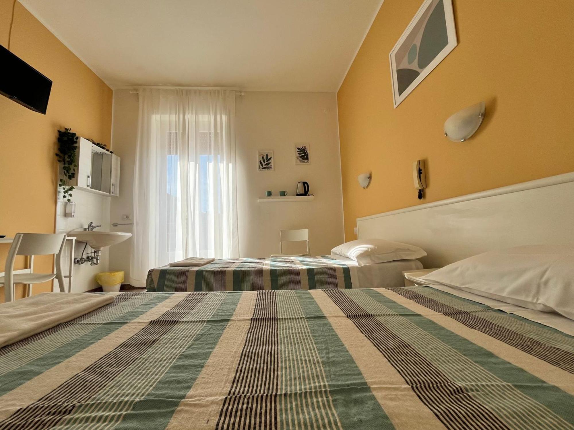 Hotel Parini Cesano Boscone Dış mekan fotoğraf