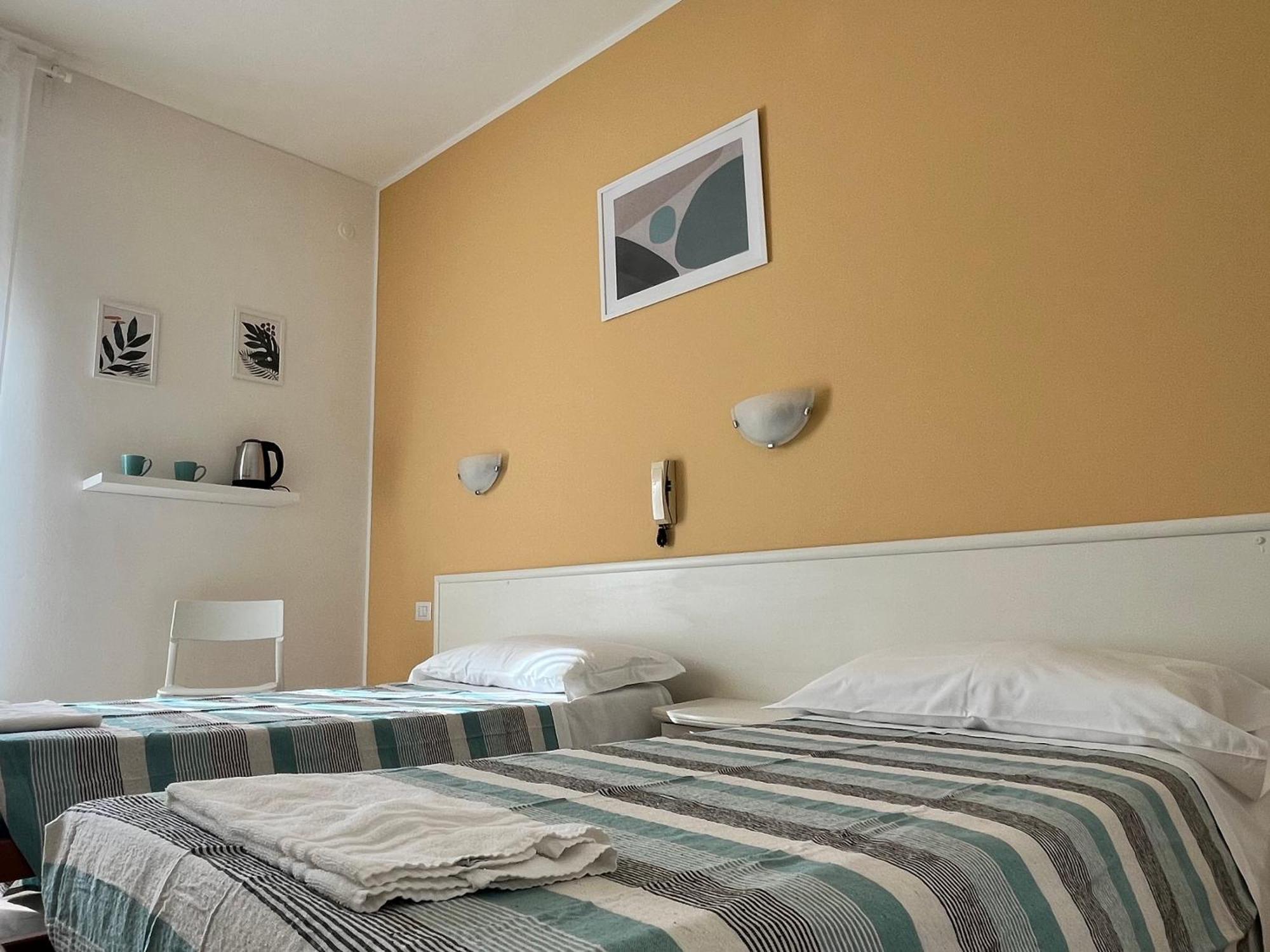 Hotel Parini Cesano Boscone Dış mekan fotoğraf