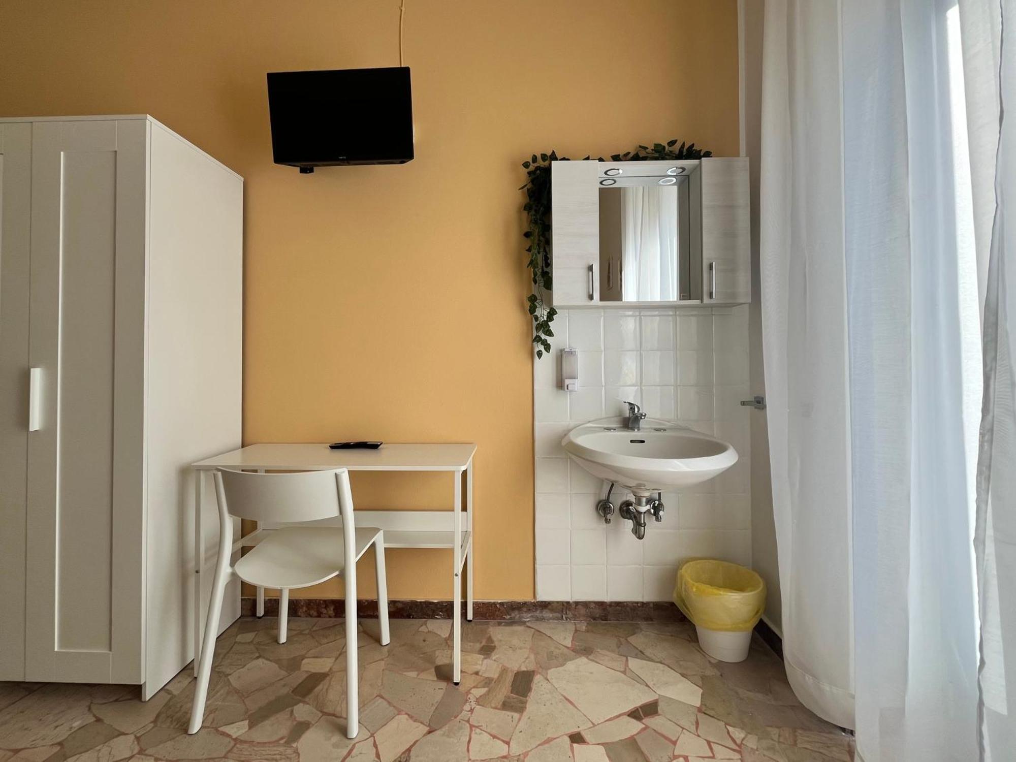 Hotel Parini Cesano Boscone Dış mekan fotoğraf