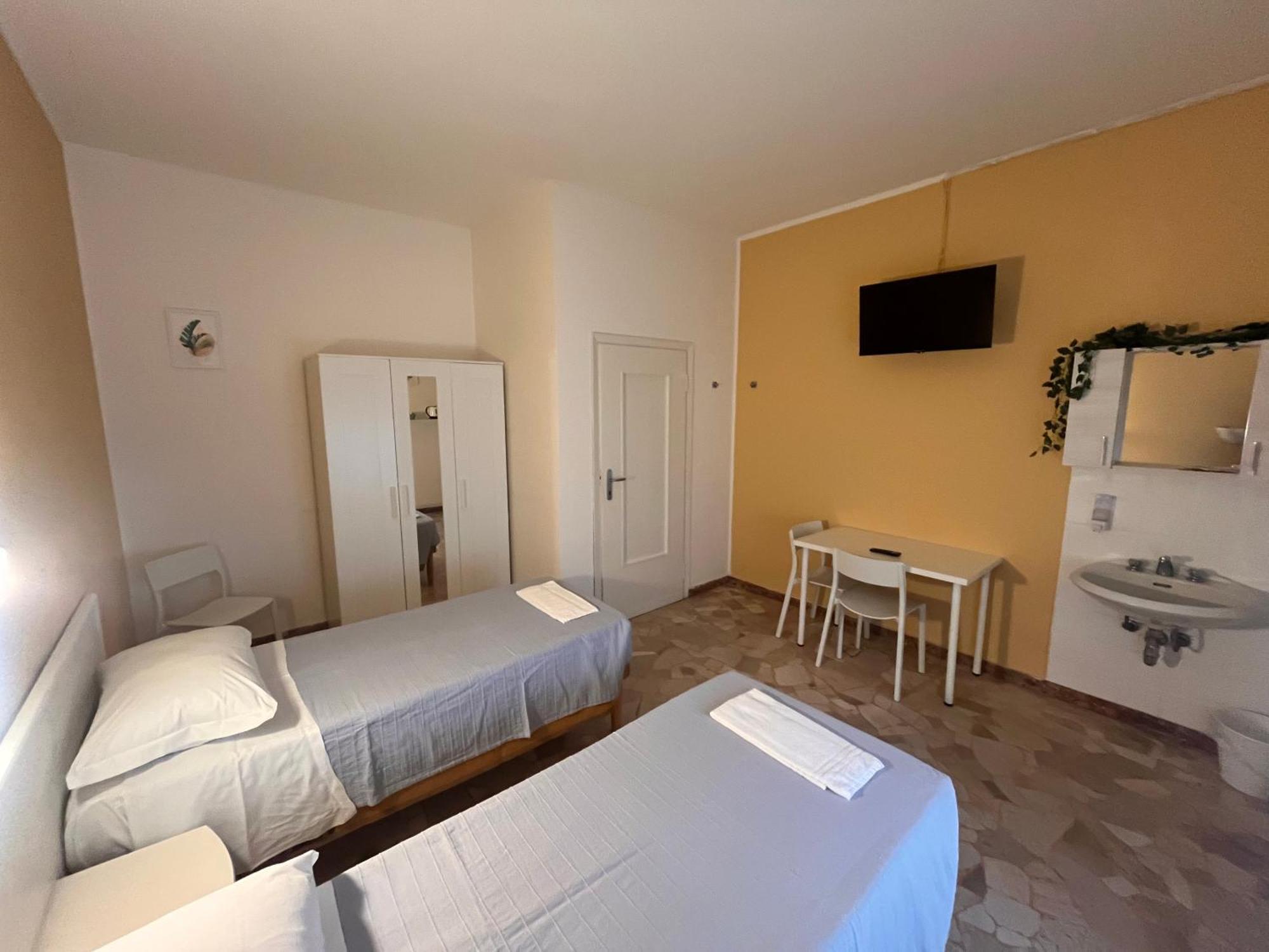 Hotel Parini Cesano Boscone Dış mekan fotoğraf